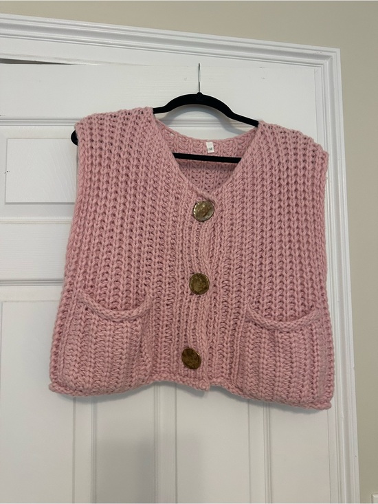 Zara Sweaters - Women’s Chunky Knit light Pink gold Button-Front Sweater Vest- ZARA DUPE!